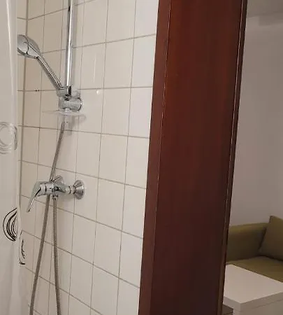 Mit Kleinem Balkon