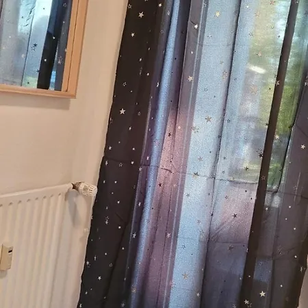 Mit Kleinem Balkon